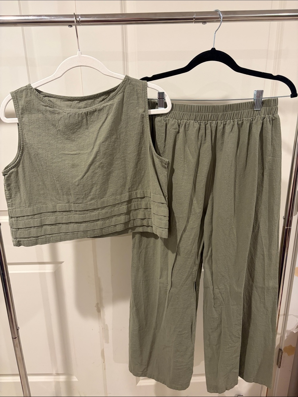 Women's Olive Green Two-Piece Crop Top & Wide-Leg Pants Set